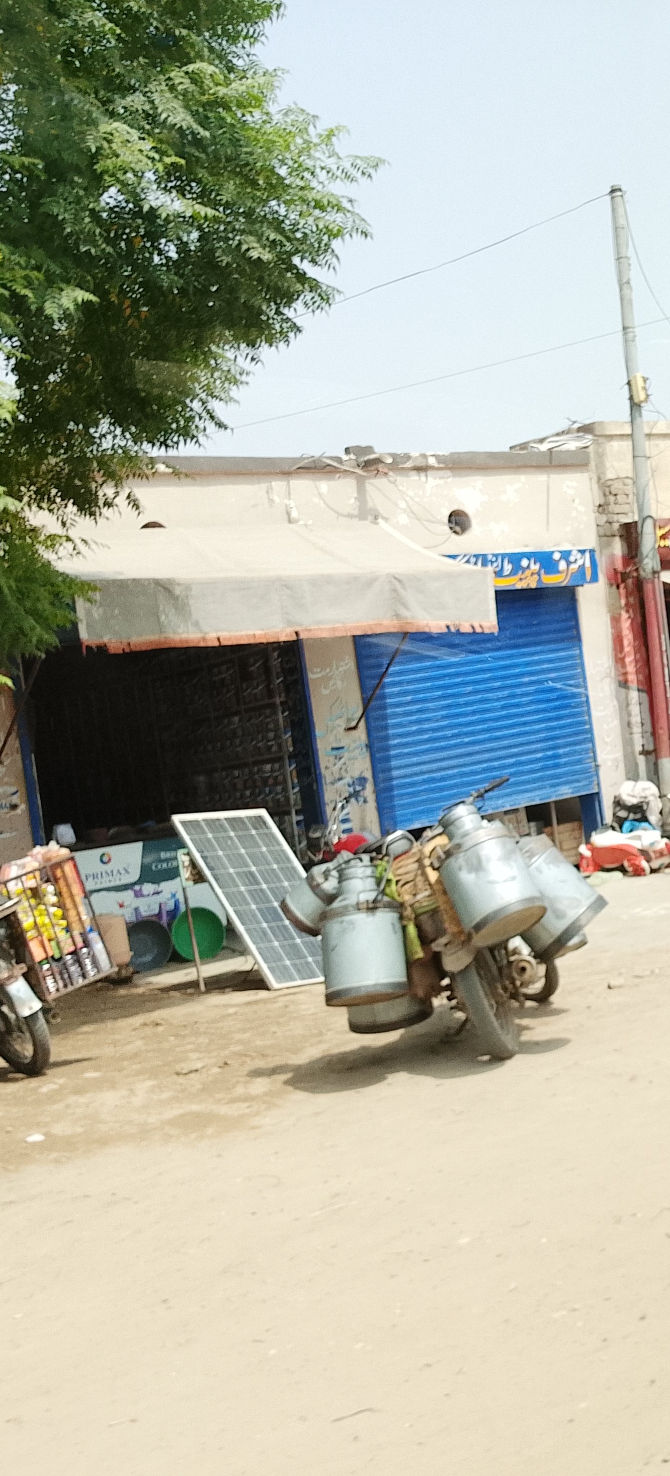 Ashrif paint shop in kot sultan
